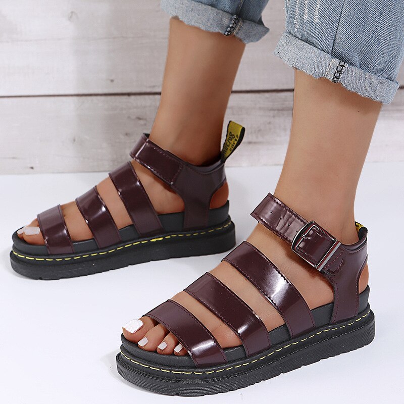 Stilvolle Ledersandalen für Damen