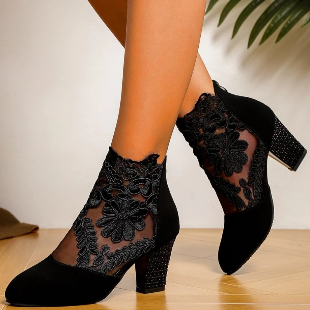 Bestickte High-Heel Stiefel