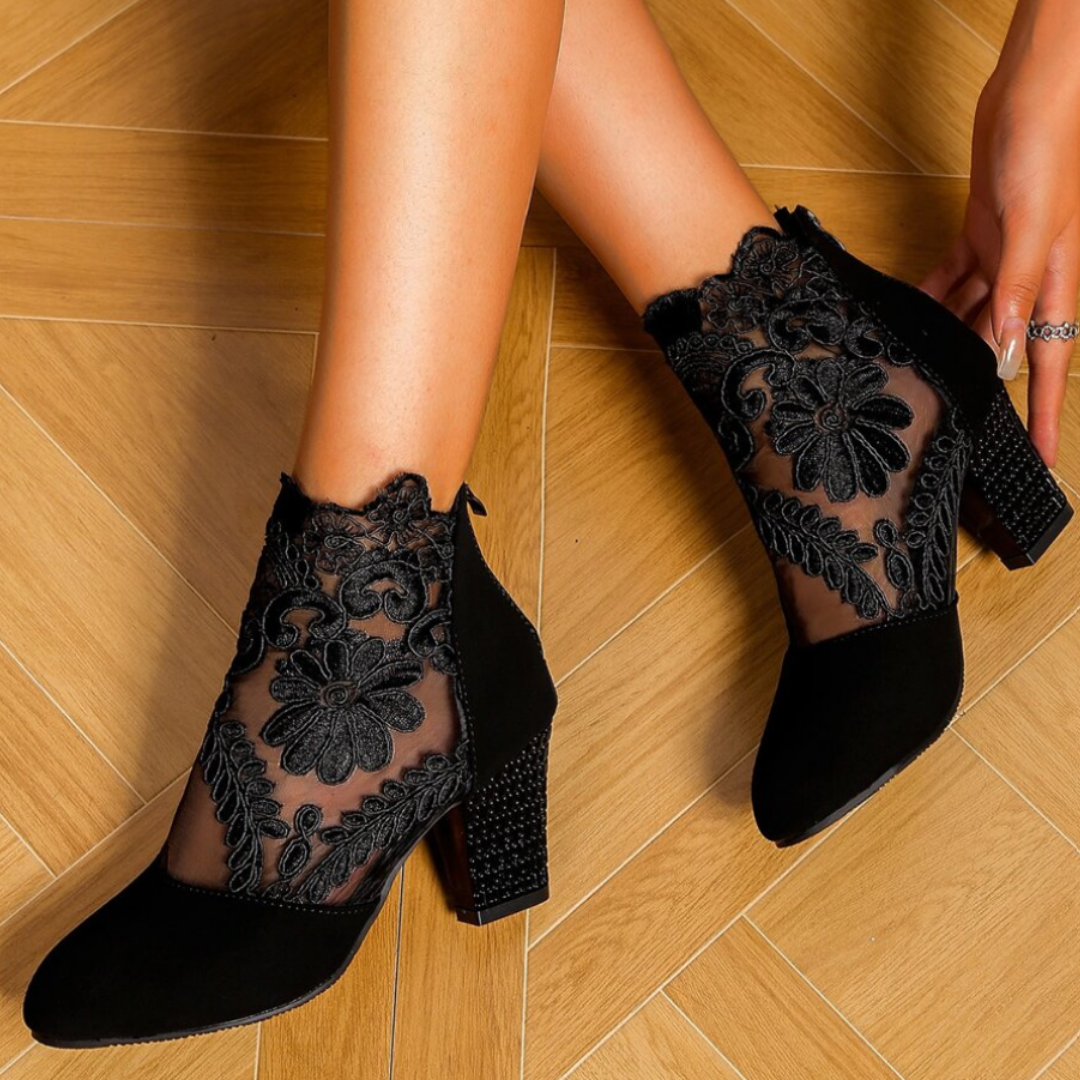 Bestickte High-Heel Stiefel