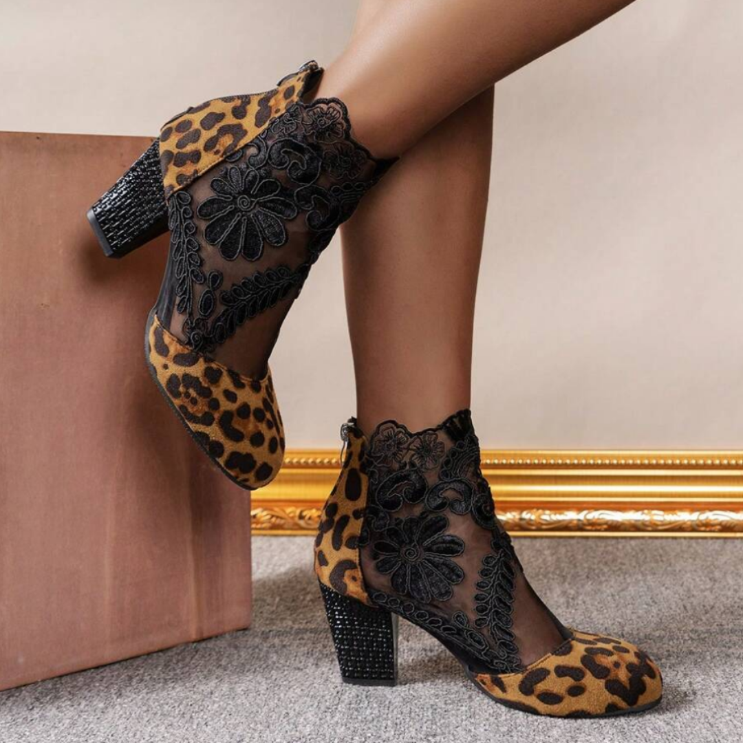 Bestickte High-Heel Stiefel