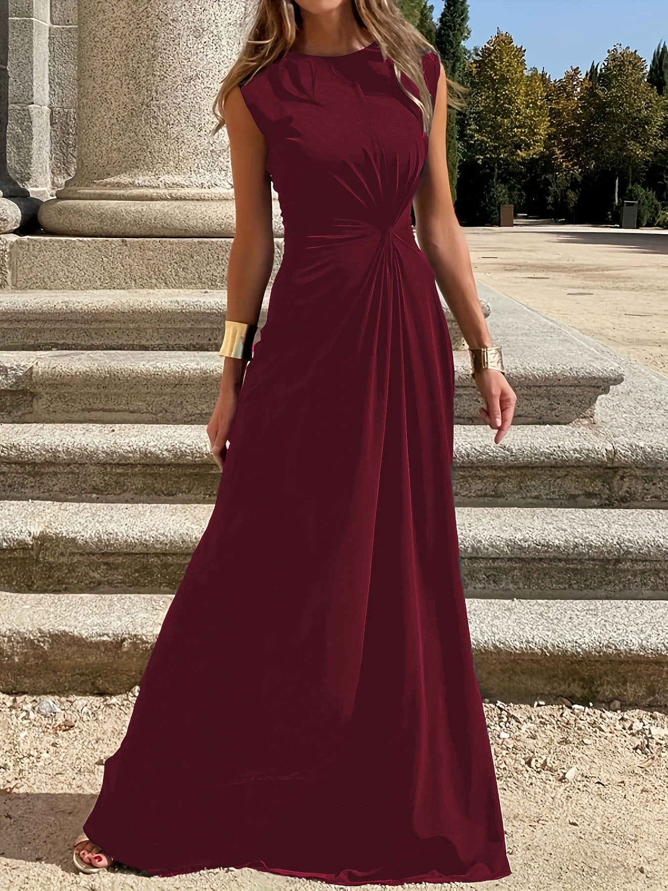Elegantes Damen Maxikleid mit Raffung und Rundhals