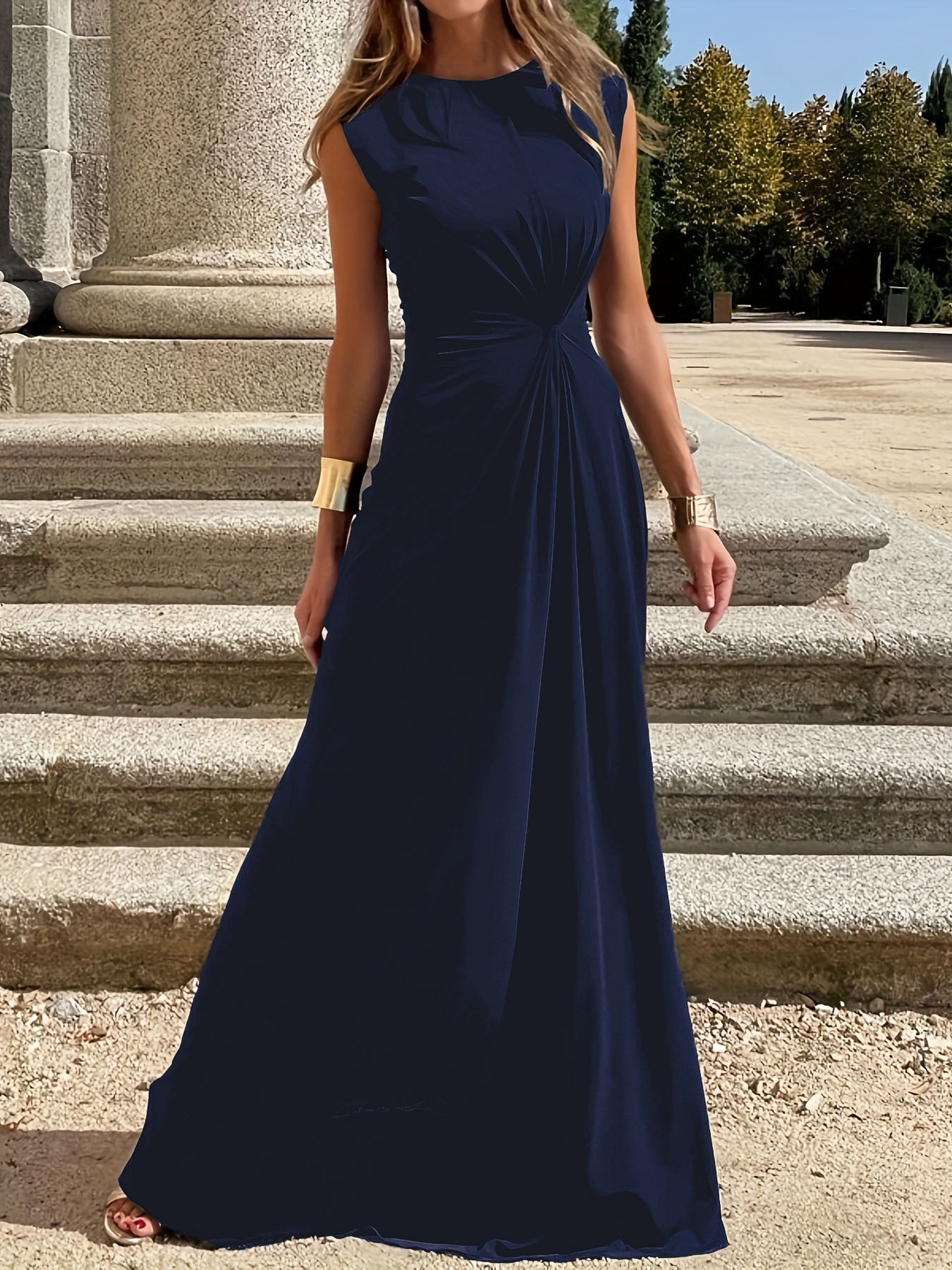 Elegantes Damen Maxikleid mit Raffung und Rundhals