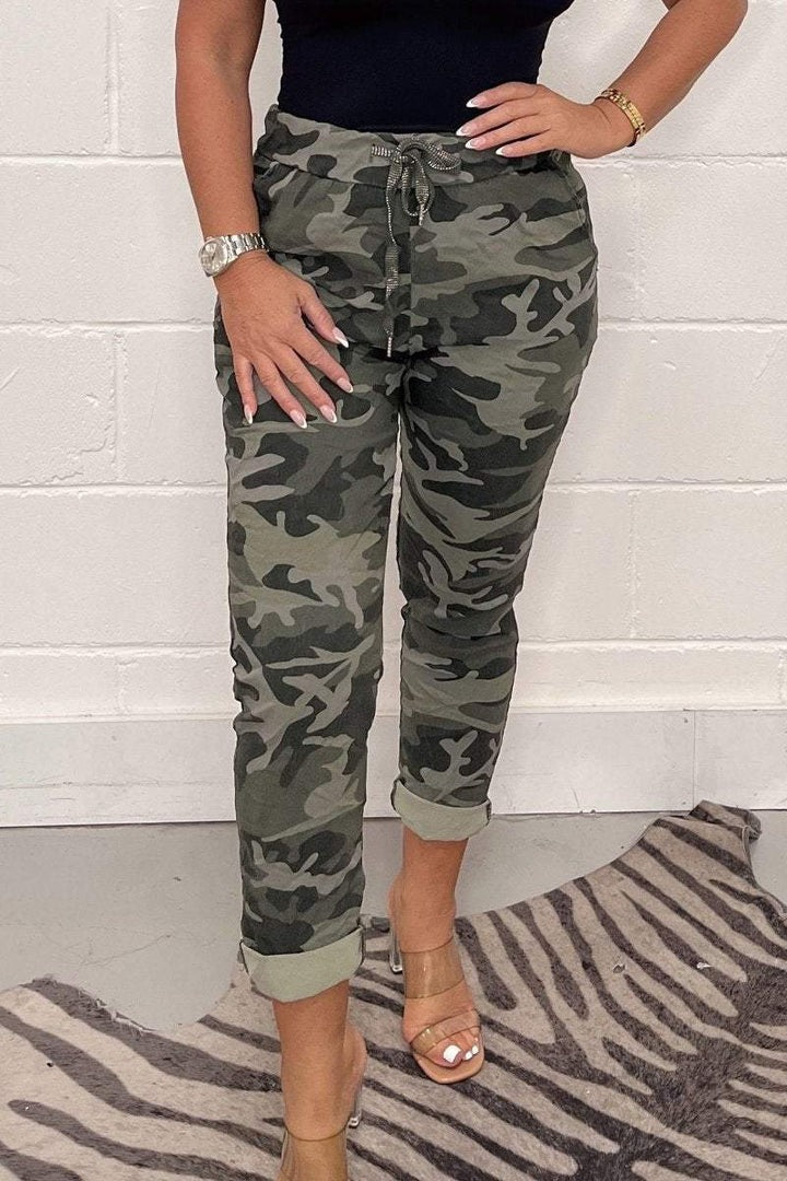Stilvolle Camouflage Hose - Modern & bequem