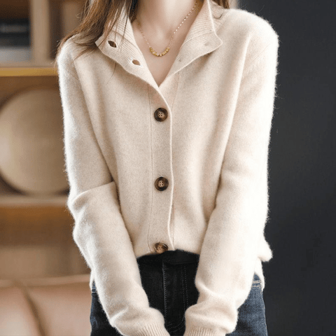 Luxuriöse Kaschmir Strickjacke: Zeitloses Design & Komfort