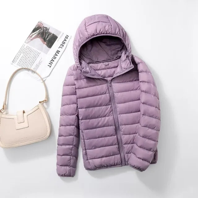 Ultraleichte Daunenmäntel mit Kapuze - Packbar & Warm