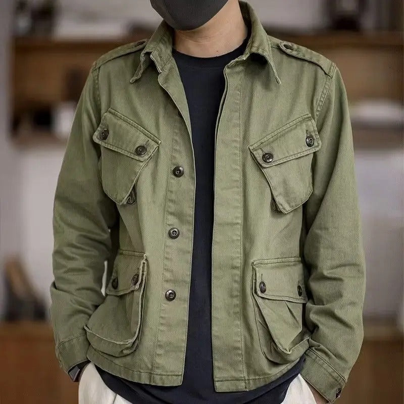 Grüne Herren Militärjacke: Multifunktional & Leger
