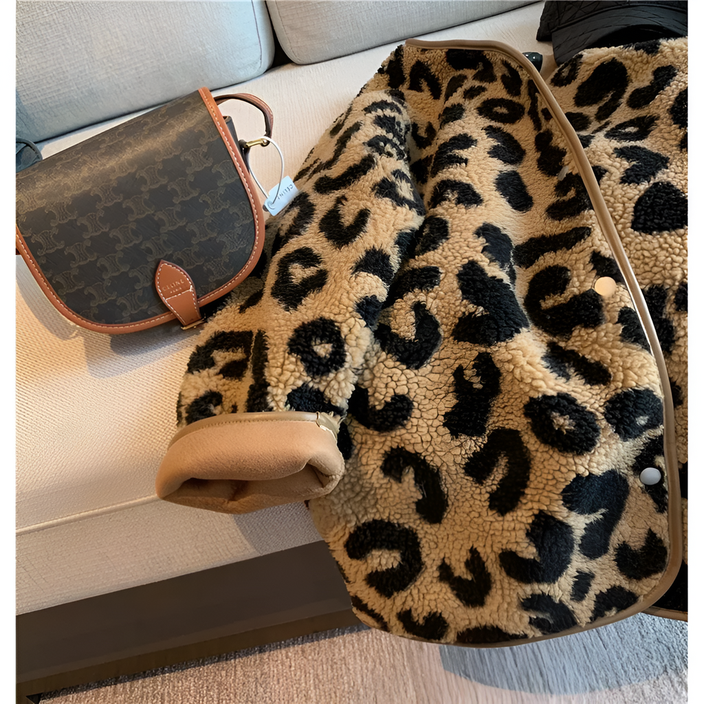 Leopardenmuster Mantel: Warm, bequem & stylisch