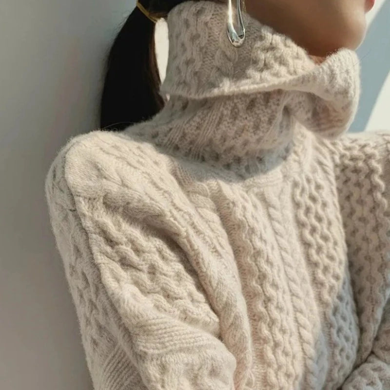 Luxuriöser Kaschmir-Rollkragenpullover mit Karomuster