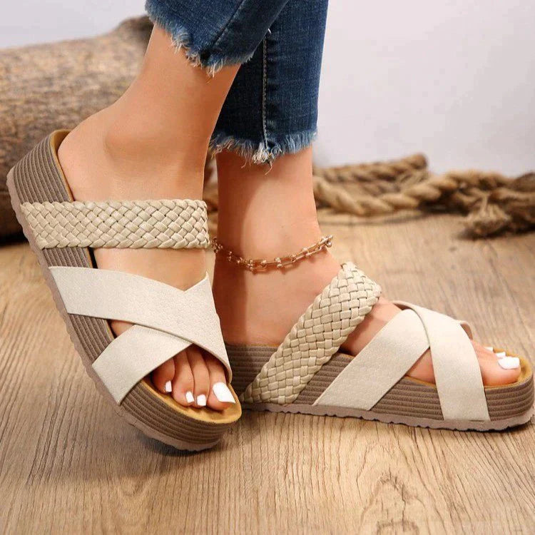 Orthopädische Sandalen: Elegantes Design & Komfort