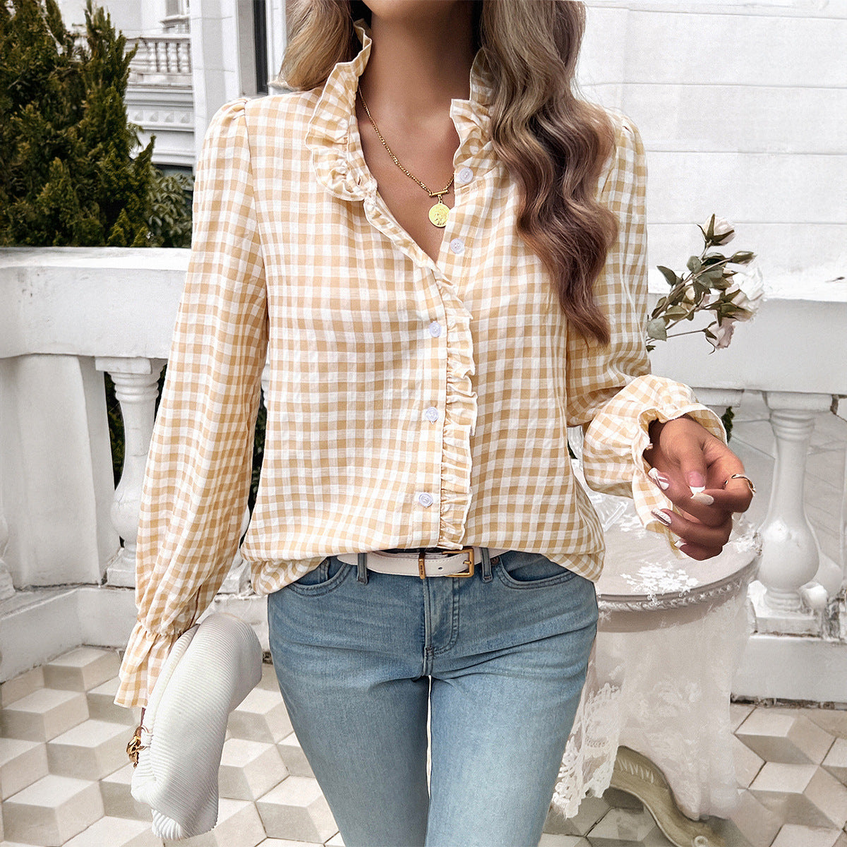 Damen Karo-Bluse mit Rüschen und Knopfleiste