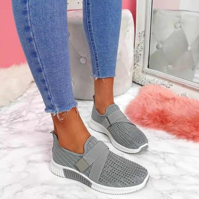 Orthopädische Damenschuhe Slip-on mit Klettverschluss