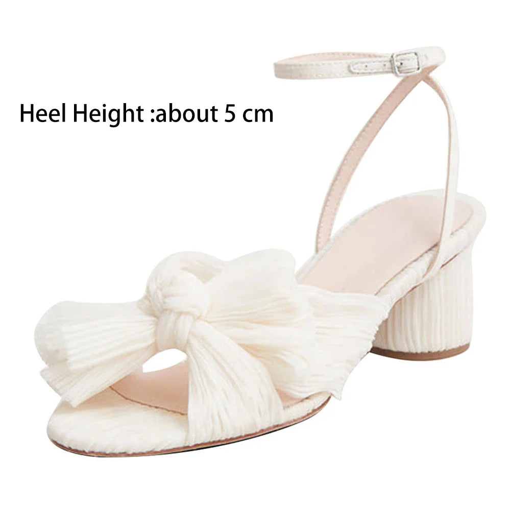 Look At Me Pumps: Hochhackige Sandalen mit quadratischem Absatz